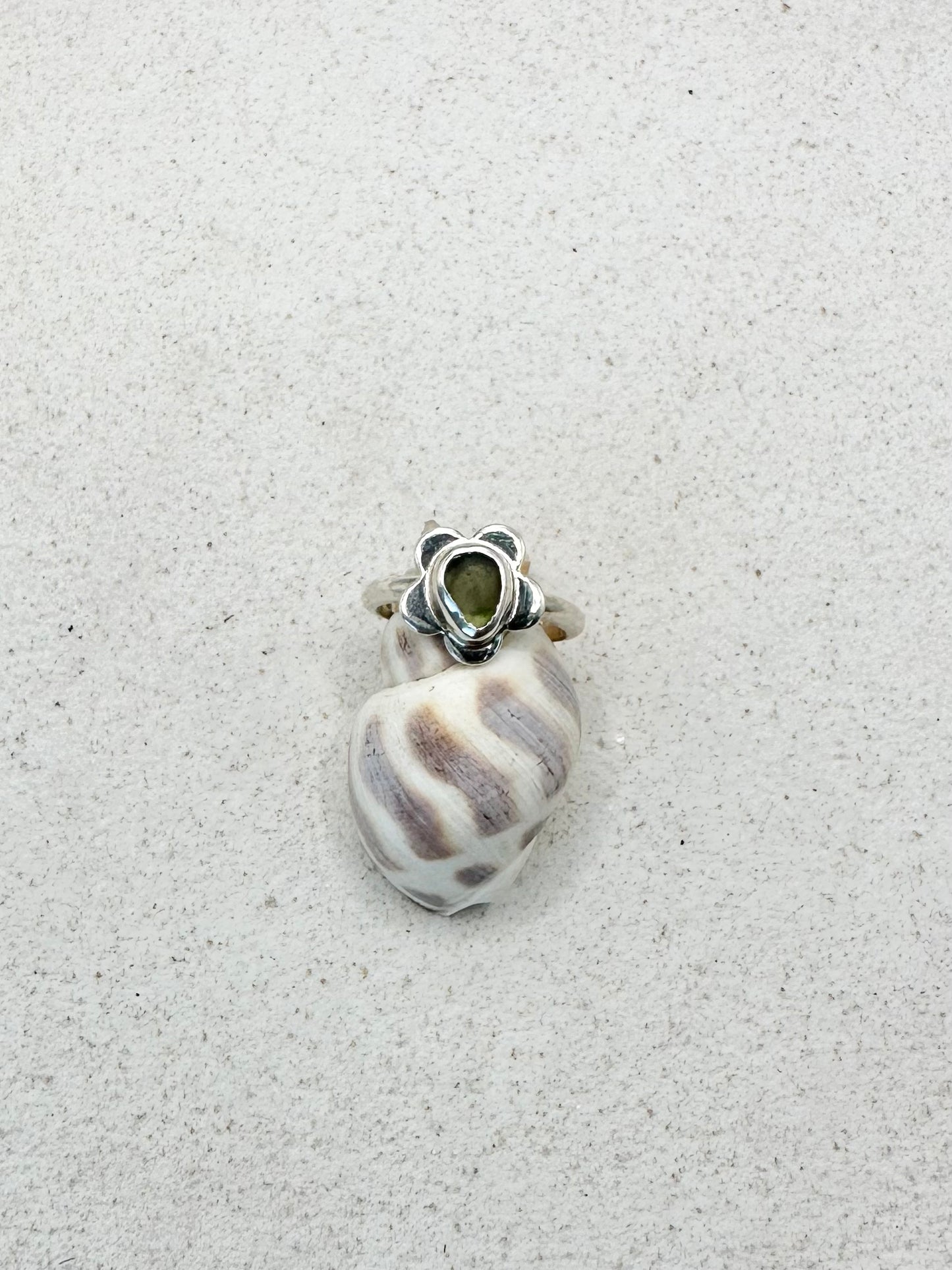 Green Seaglass Flower Ring Silver