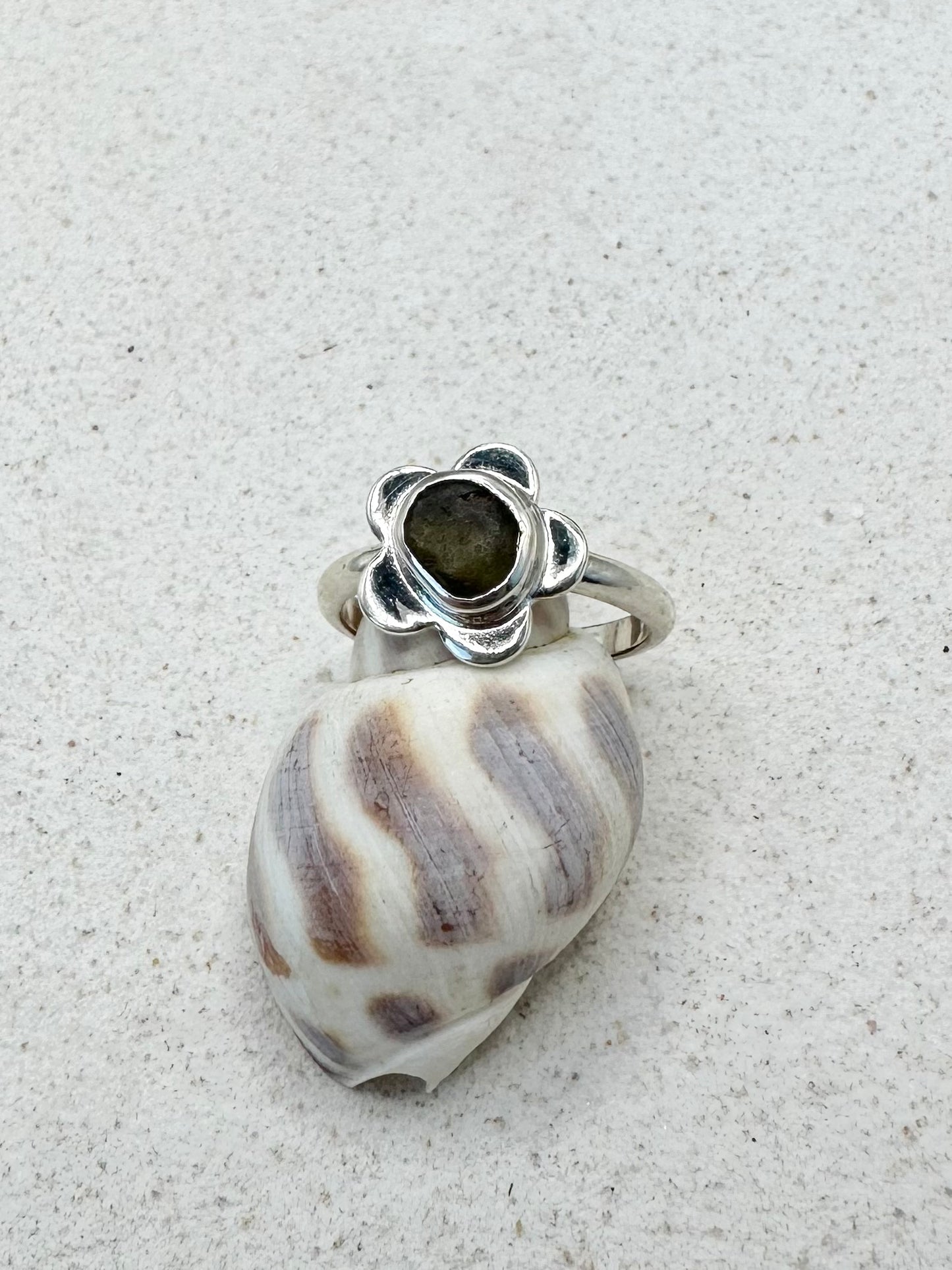 Green Seaglass Flower Ring Silver