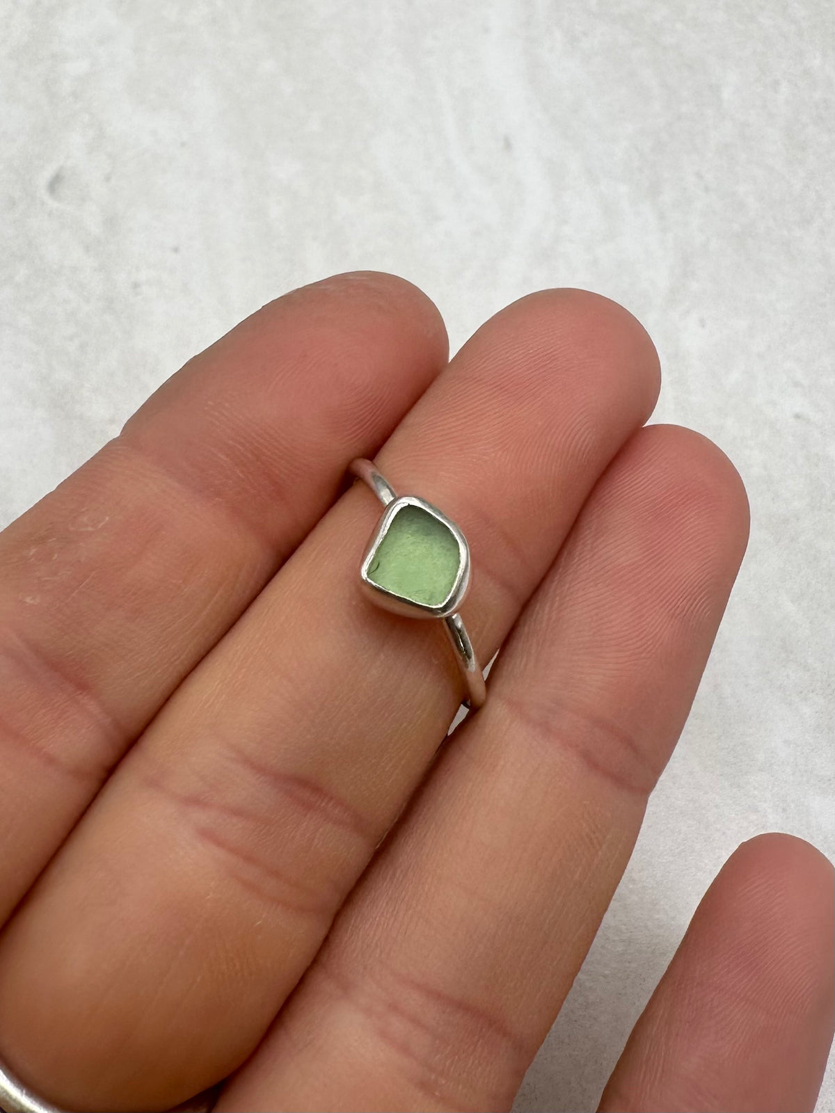 Light Green Seaglass Ring Silver - M