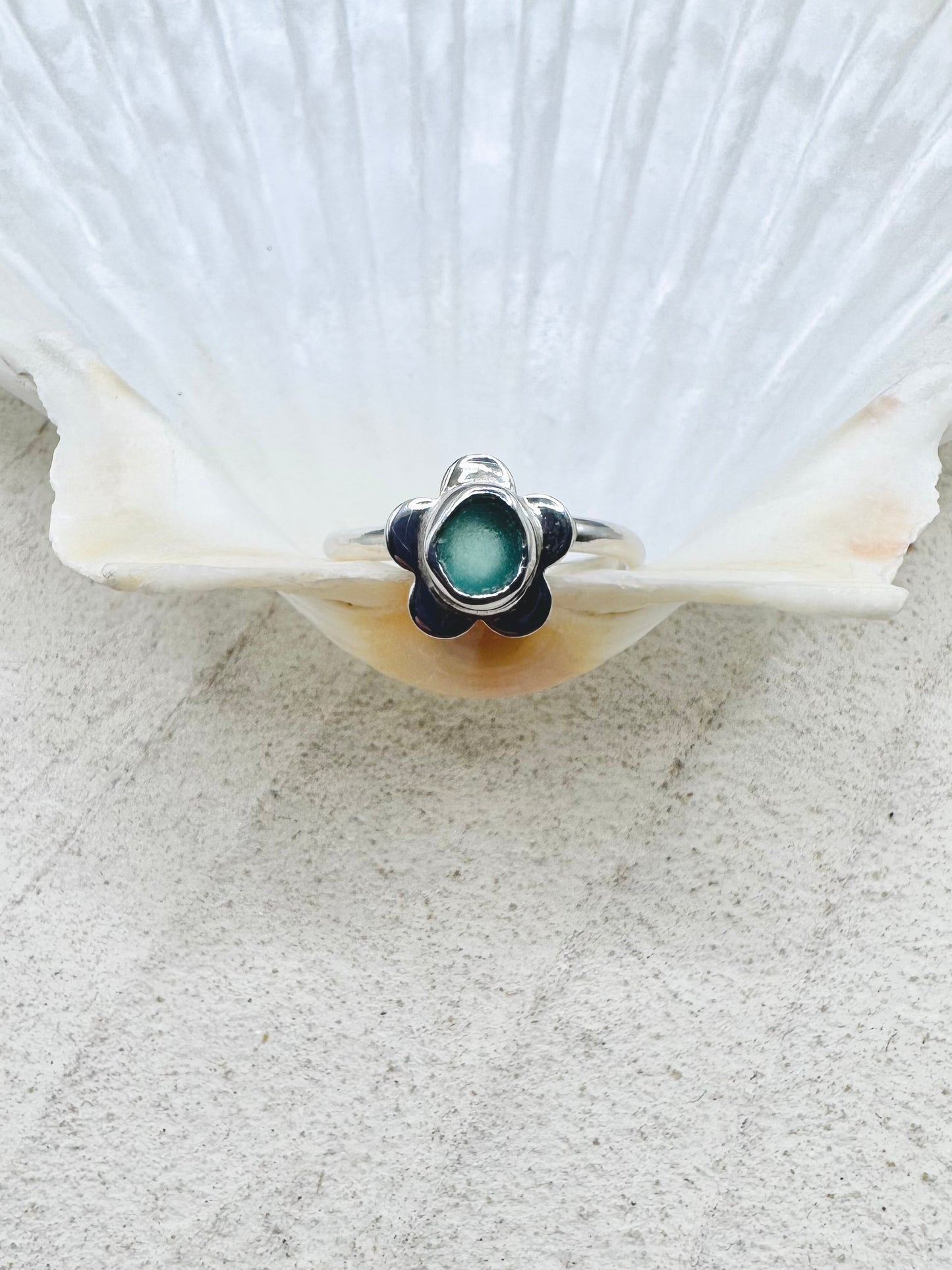 Flower Seaglass Ring in Teal