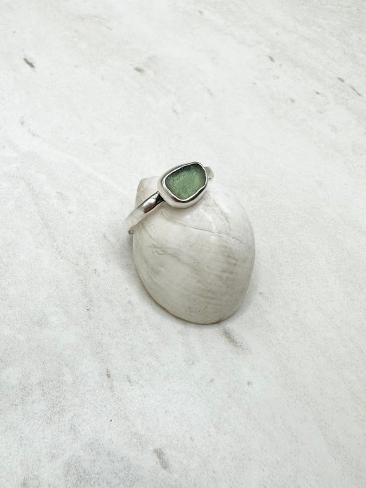 Green Seaglass Ring Silver - O