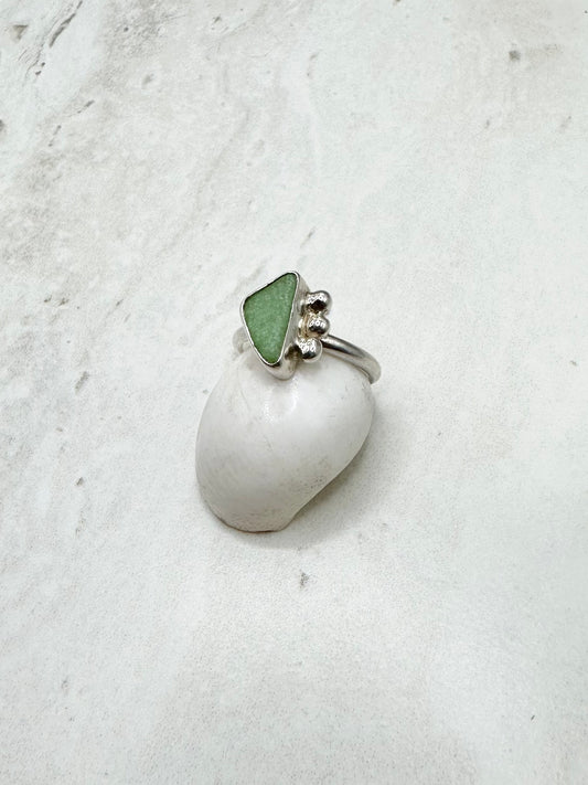 Frosted Green Seaglass Ring Silver - M