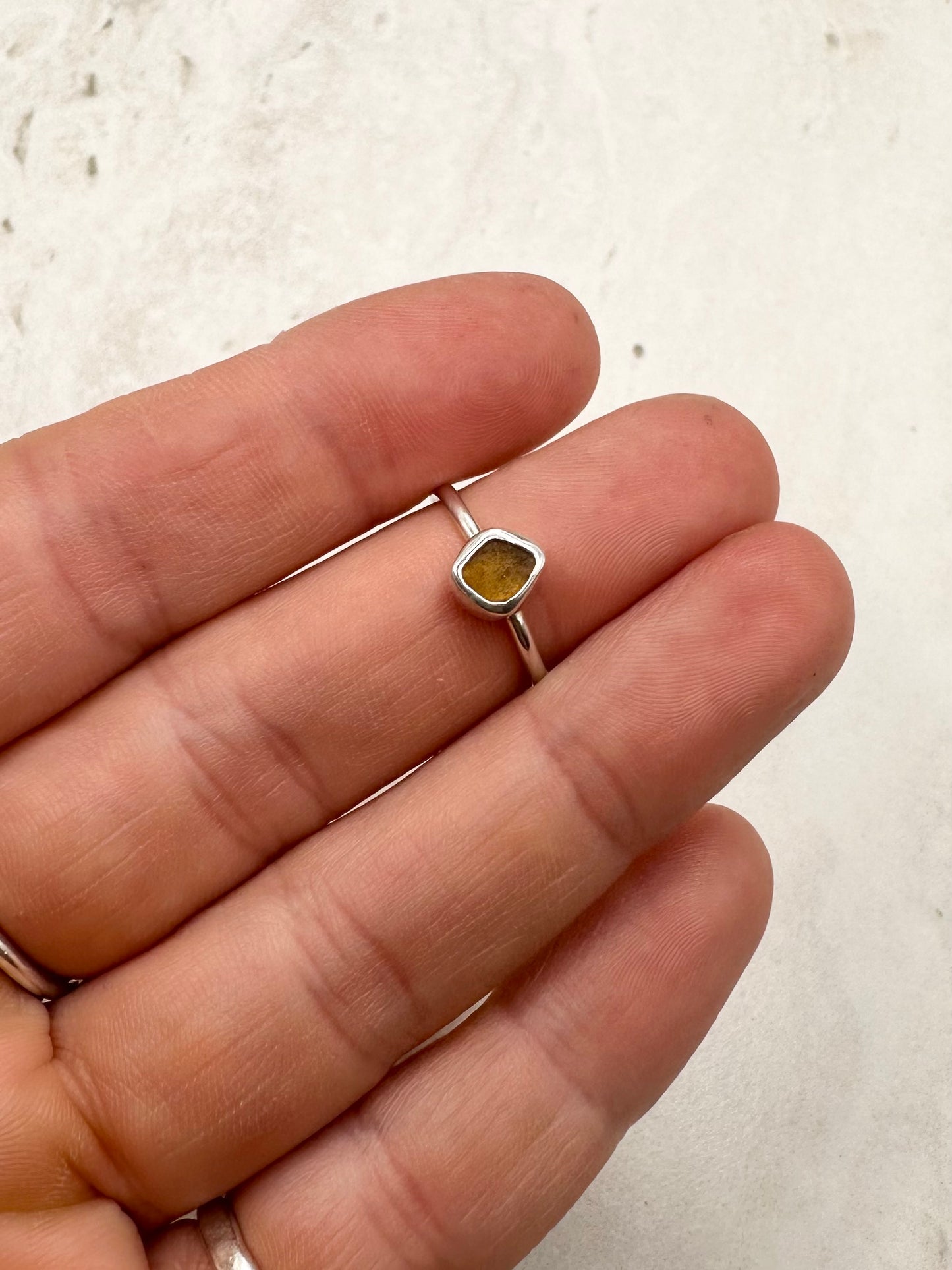 Amber Seaglass Ring Silver - K