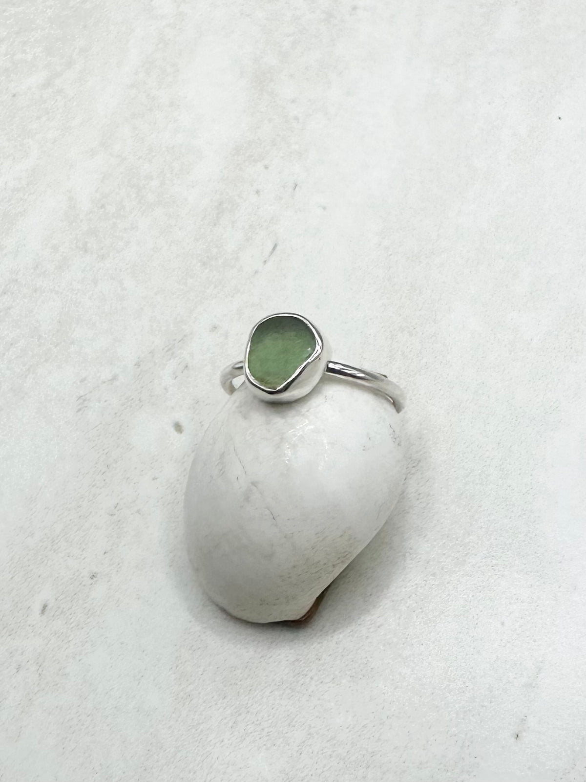 Light Green Seaglass Ring Silver - L