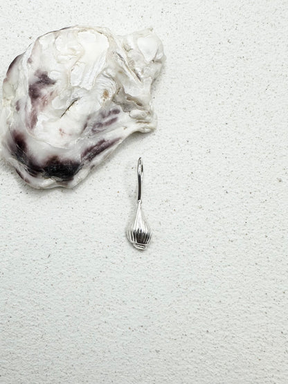 Shell Pendant in Silver