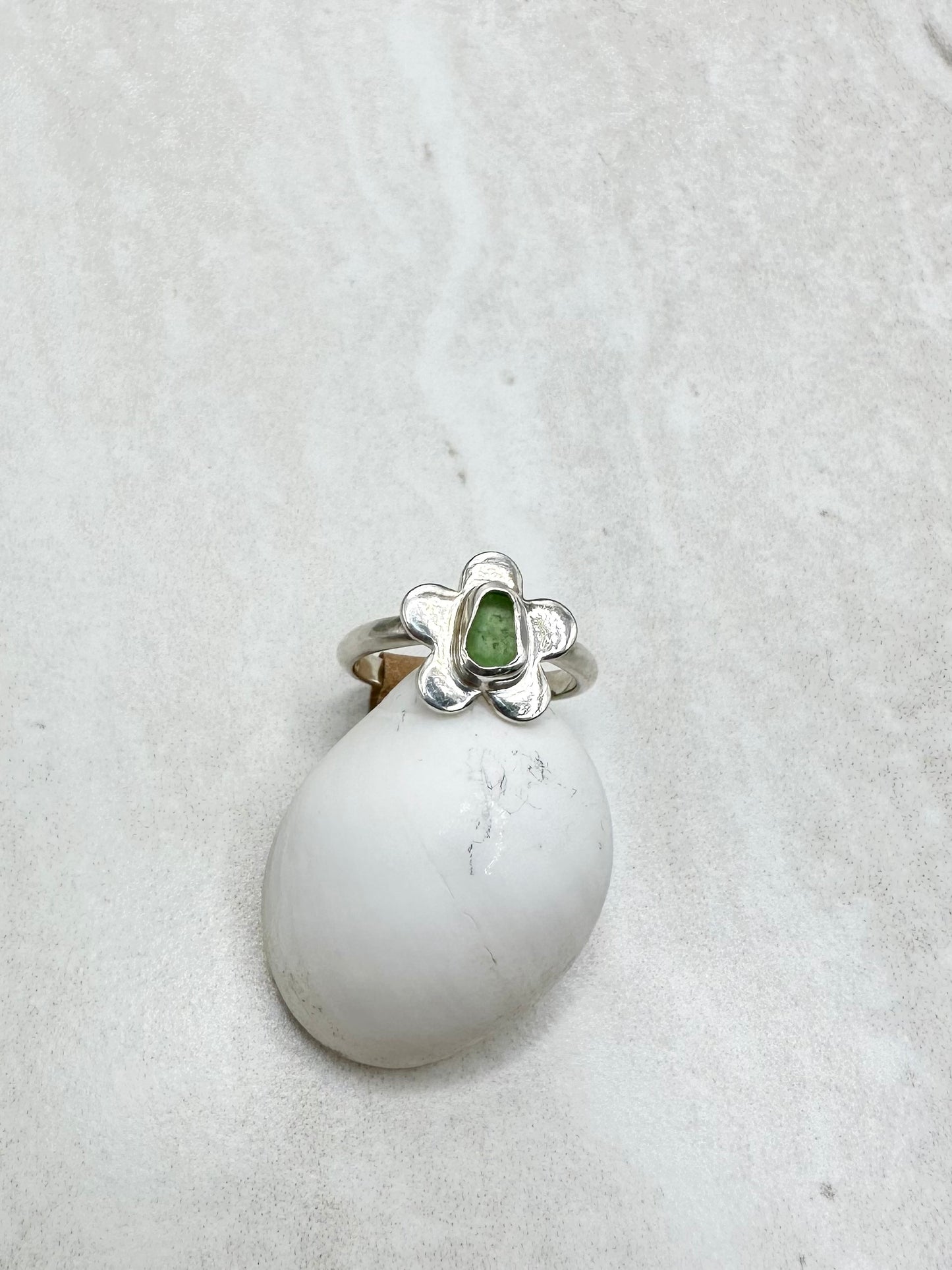 Green Seaglass Flower Ring Silver