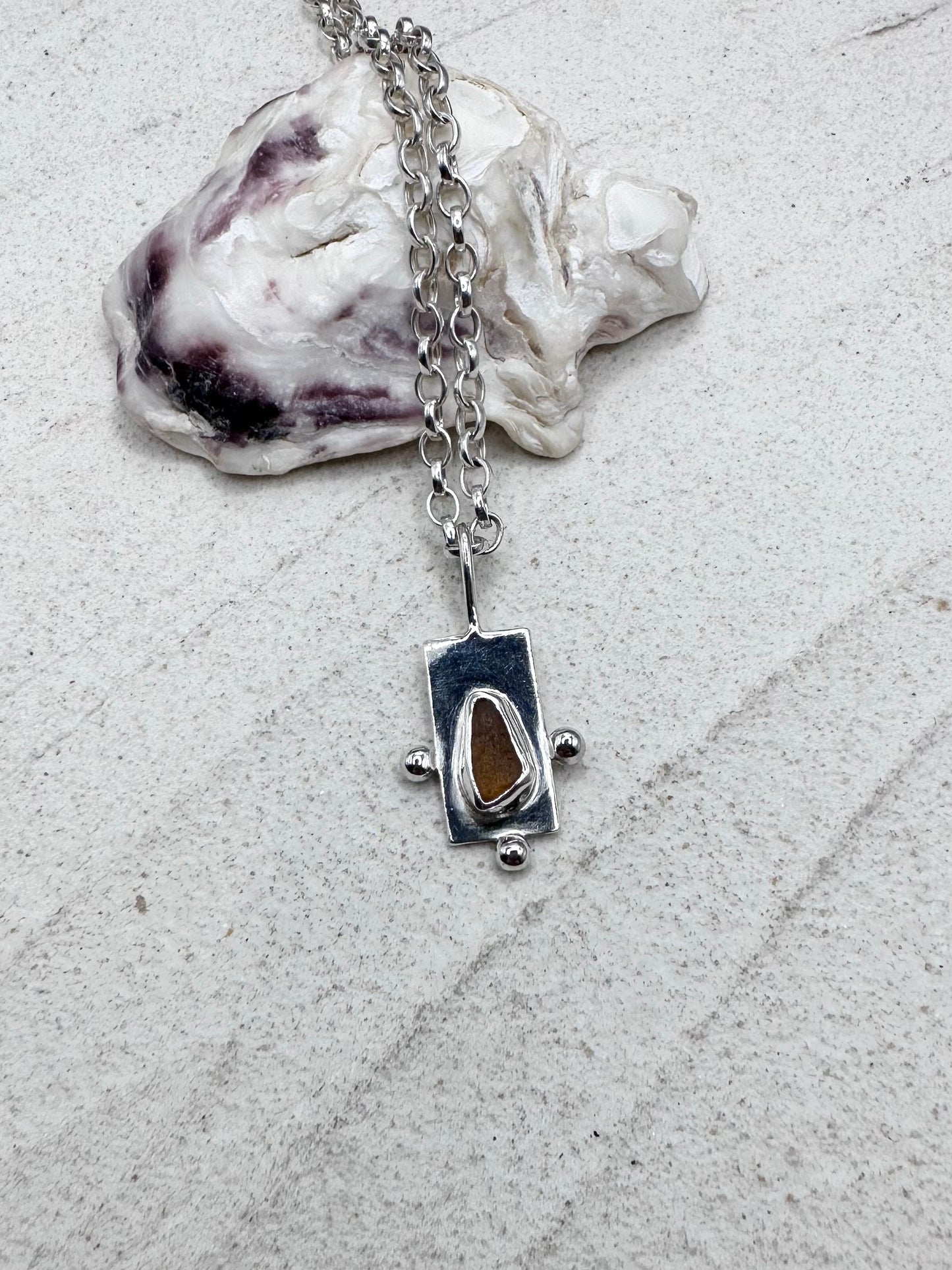Amber Wayfinder Pendant Silver