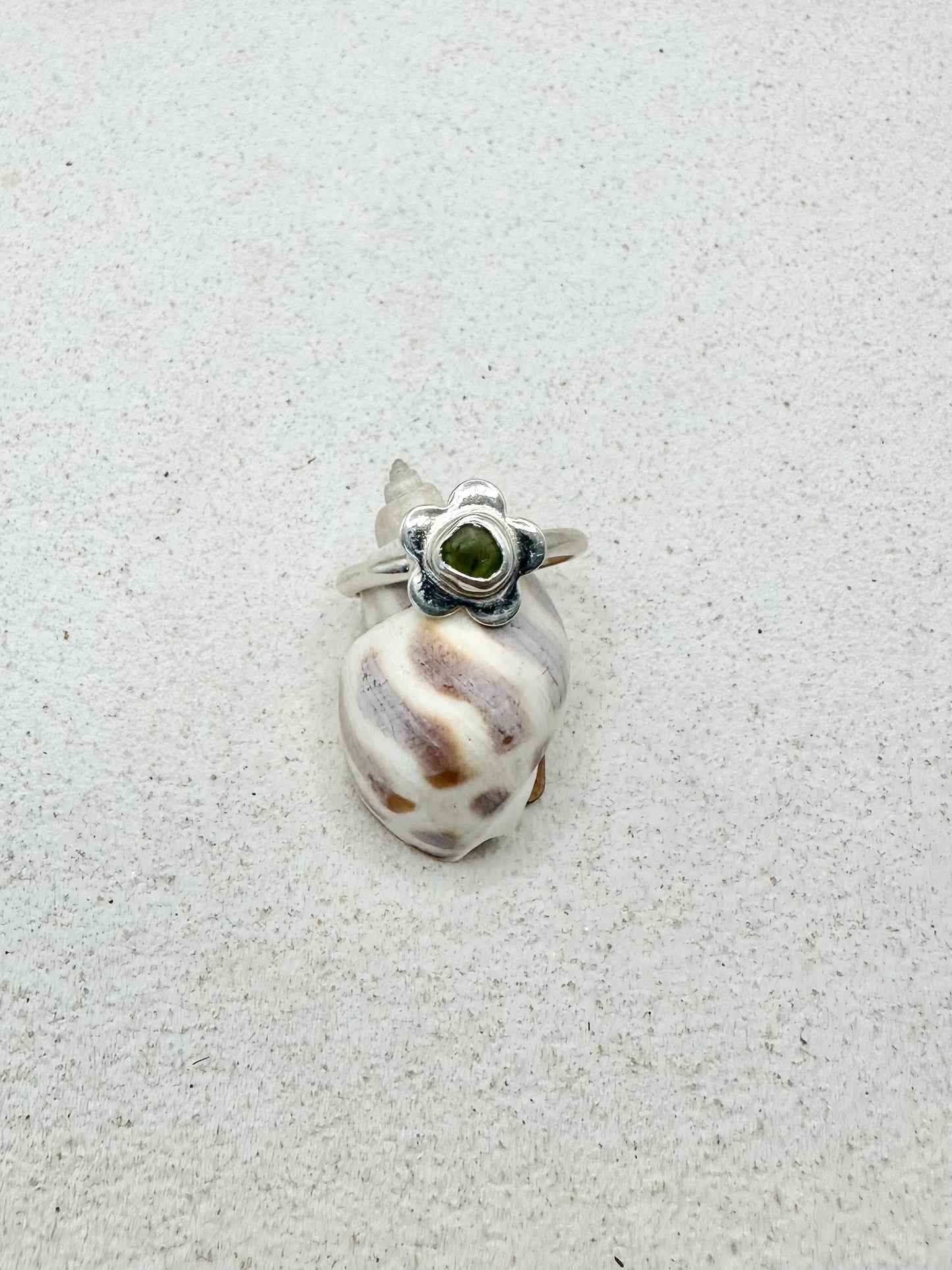 Green Seaglass Flower Ring Silver