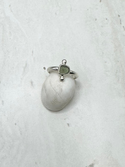 Green Seaglass Ring Silver - N