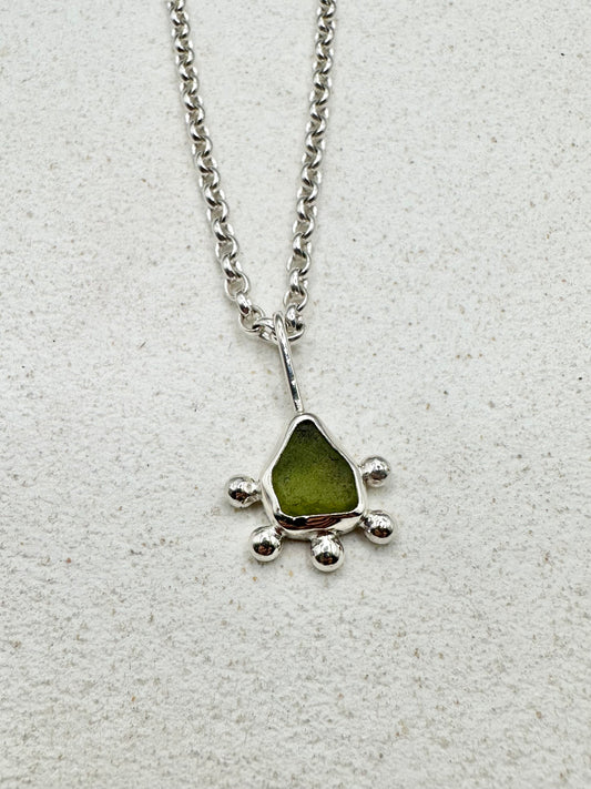 Green Sunburst Pendant Silver