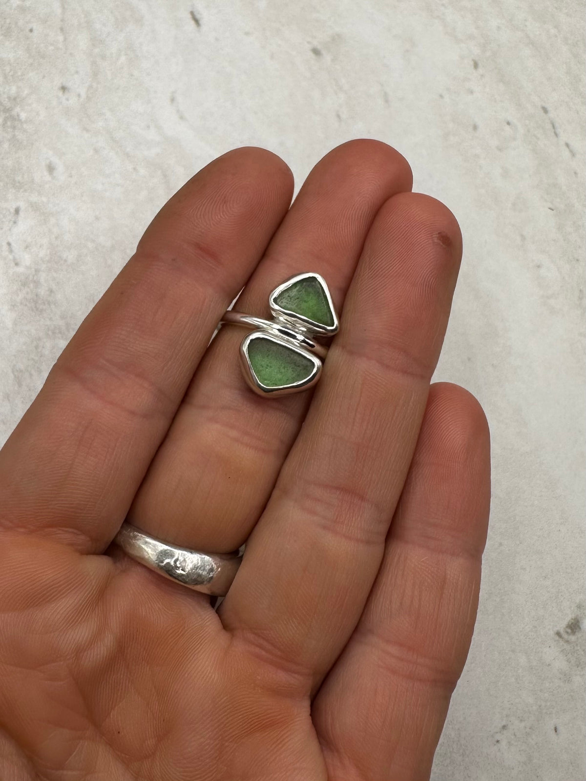 Green Seaglass Ring Silver - N