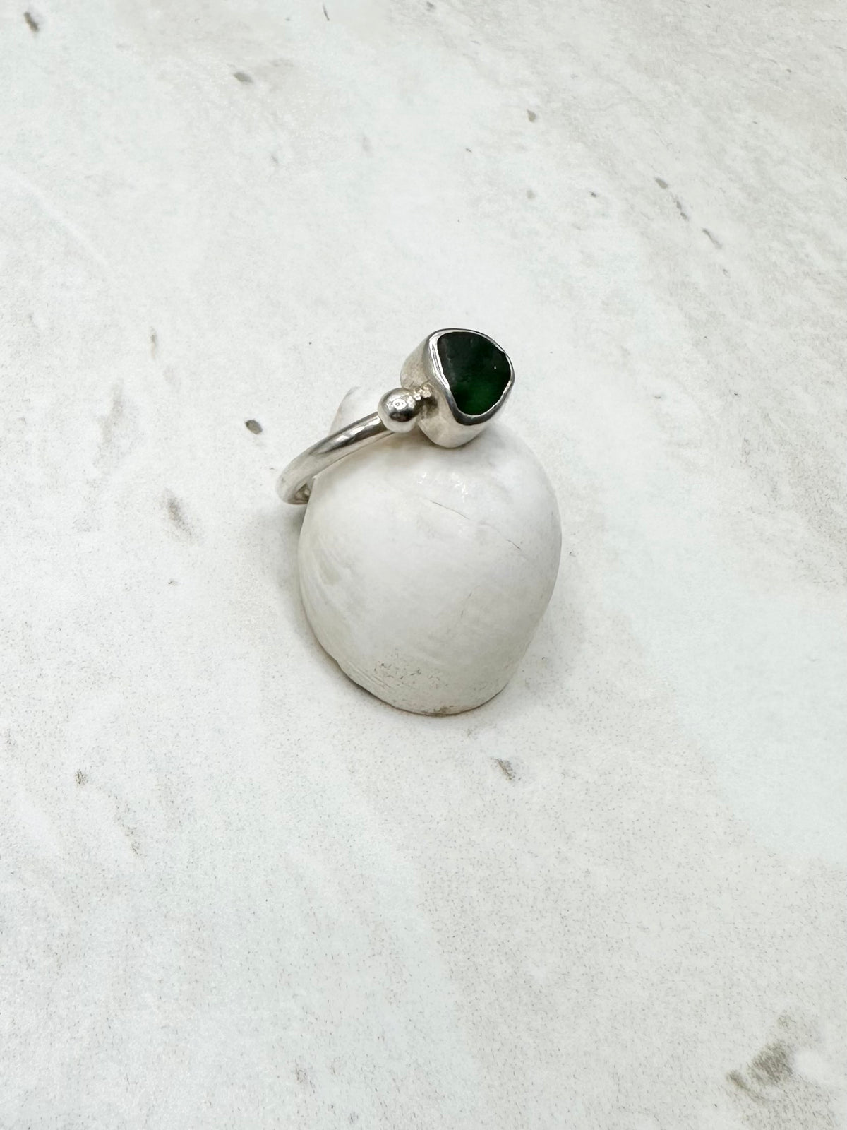 Green Seaglass Ring Silver - R
