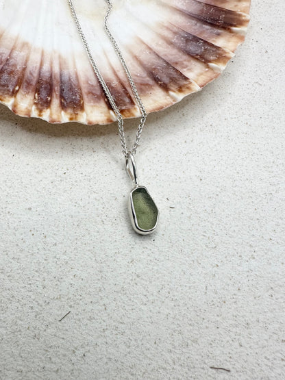 Green Seaglass Pendant Silver