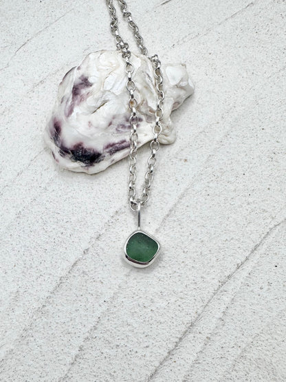 Green Seaglass Pendant Silver