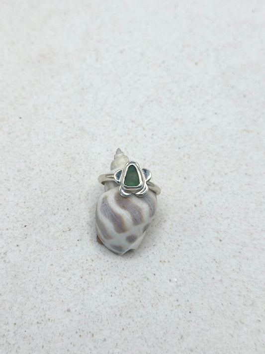 Green Seaglass Flower Ring Silver