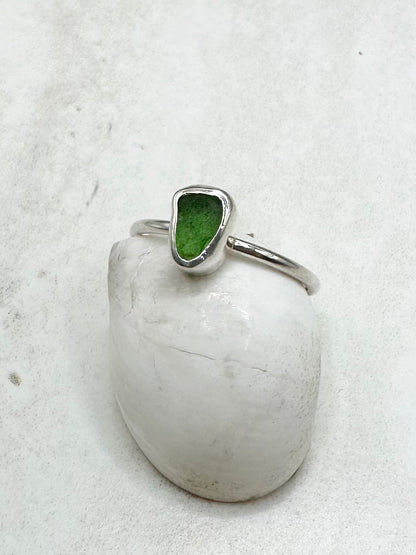 Green Seaglass Ring Silver - N