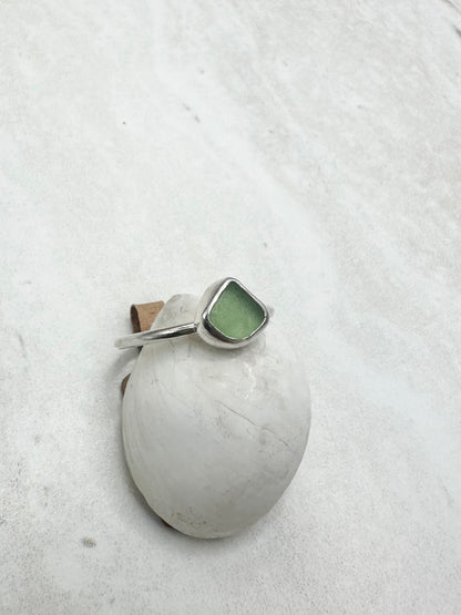 Light Green Seaglass Ring Silver - M
