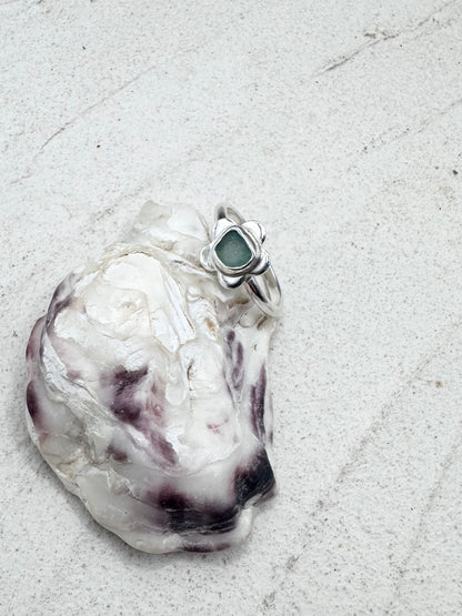 Green Seaglass Flower Ring Silver