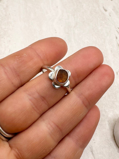 Amber Seaglass Flower Ring Silver - P