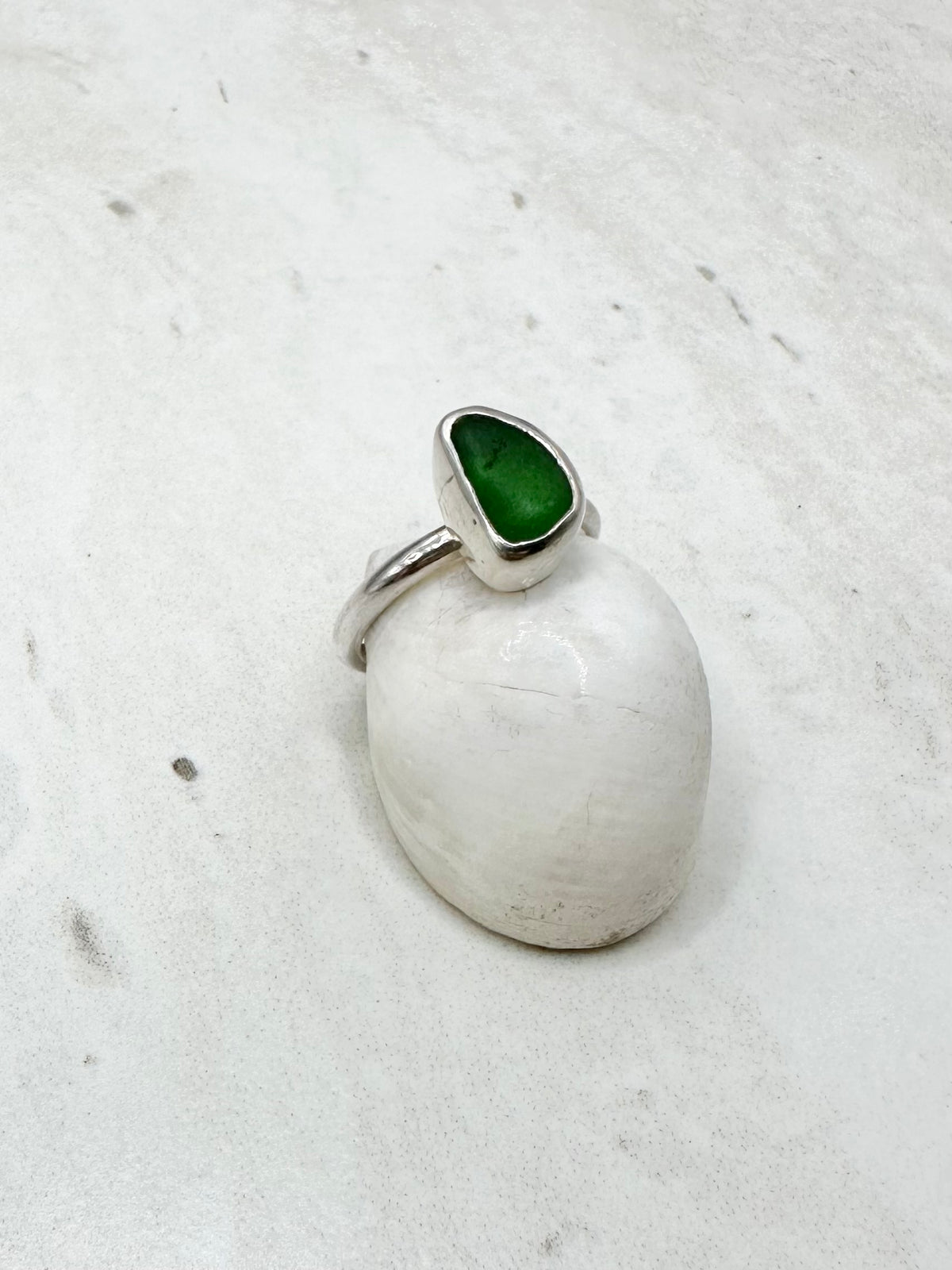 Green Seaglass Ring Silver - L