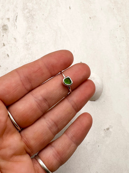 Green Seaglass Ring Silver - I