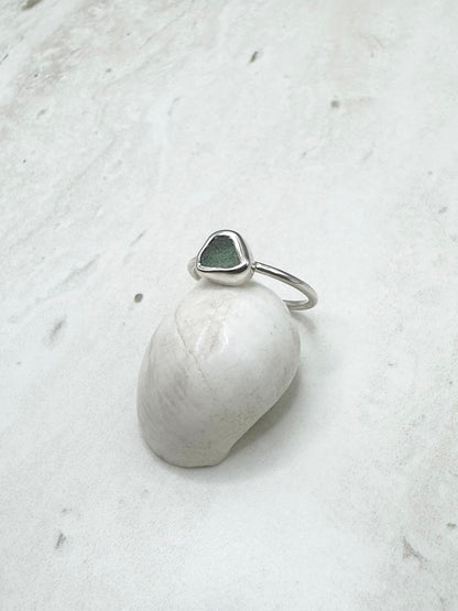 Green Seaglass Ring Silver - N