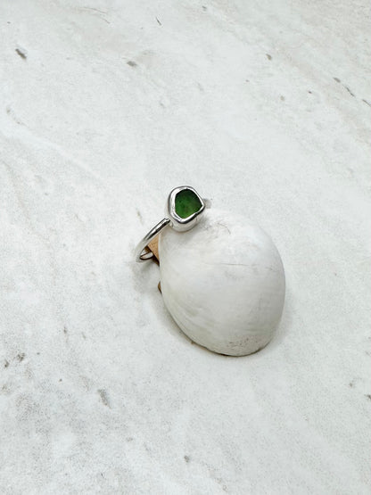 Green Seaglass Ring Silver - I