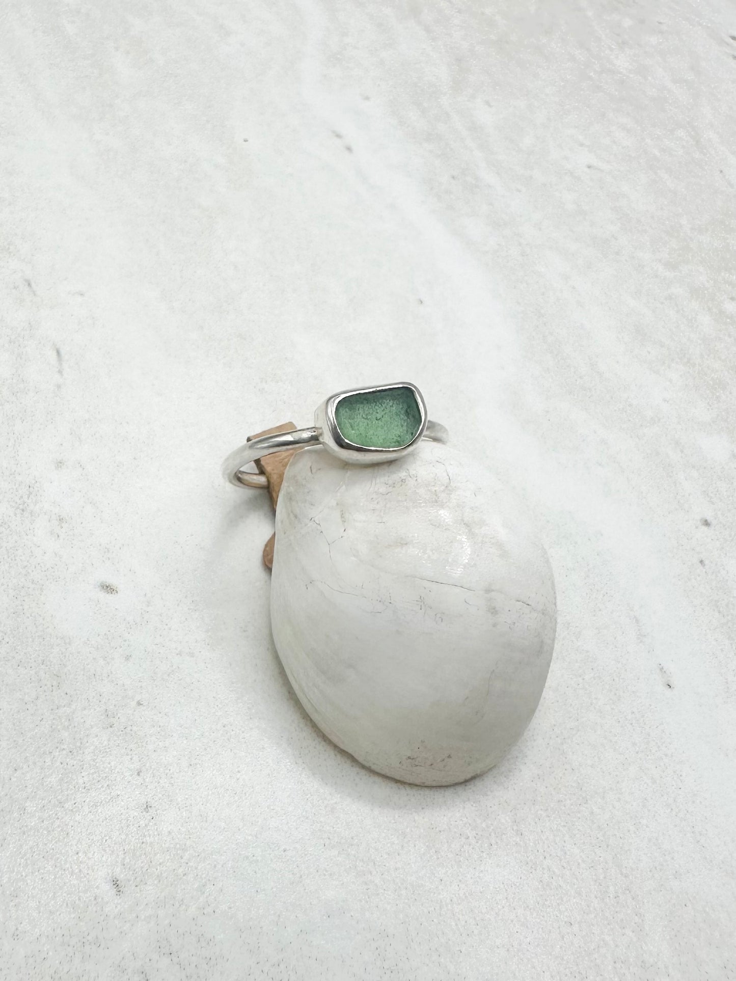 Green Seaglass Ring Silver - K