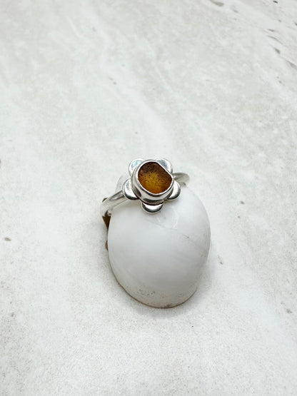 Amber Seaglass Flower Ring Silver - P