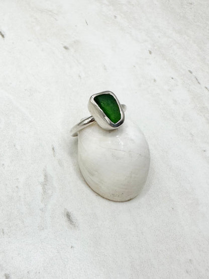 Green Seaglass Ring Silver - O