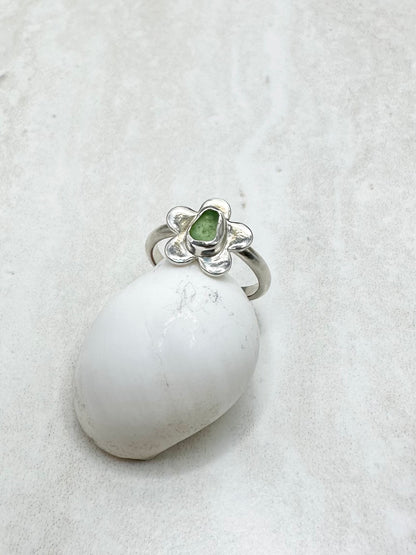 Green Seaglass Flower Ring Silver