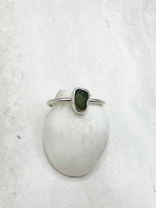 Green Seaglass Ring Silver - O
