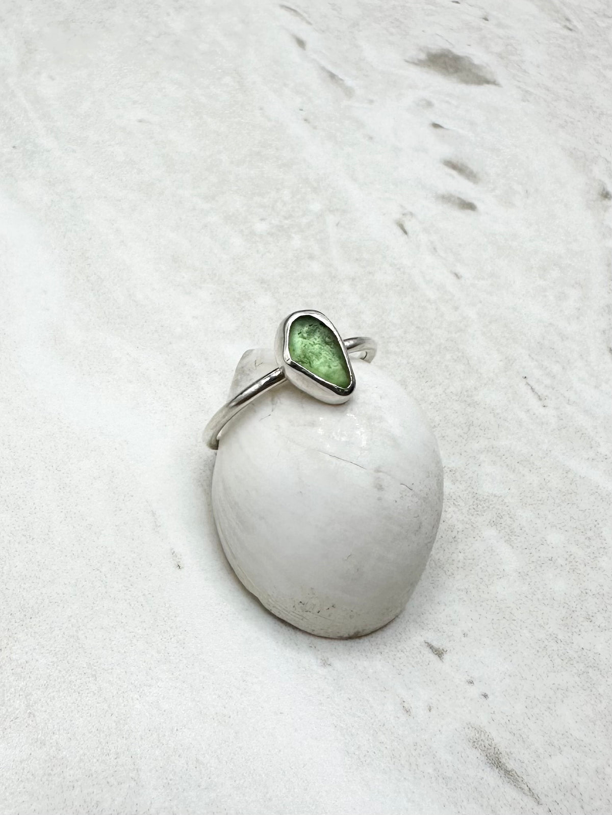 Green Seaglass Ring Silver - N