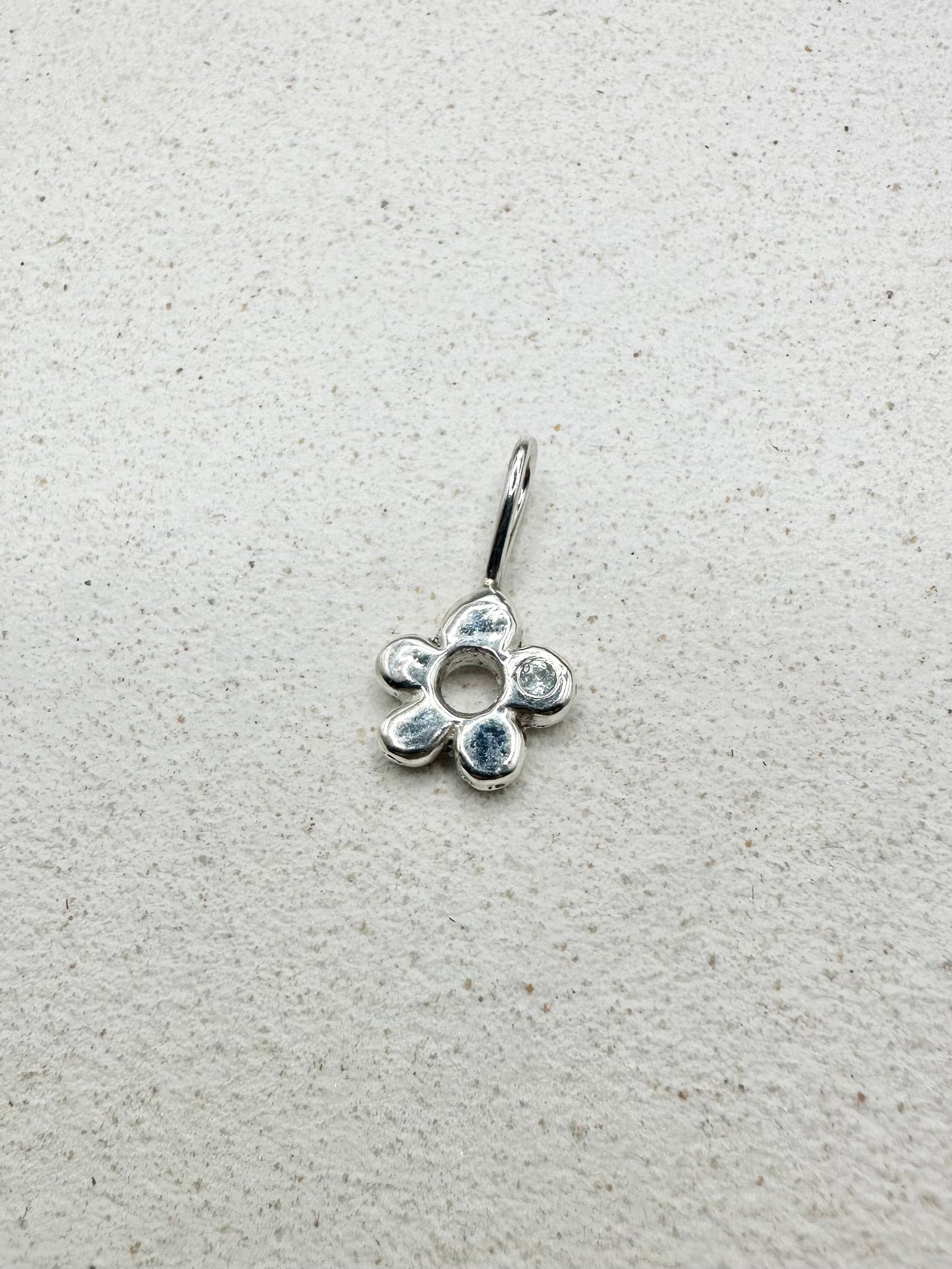 Mini Chunky Flower Pendant Silver & Aquamarine