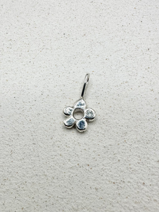 Mini Chunky Flower Pendant Silver & Aquamarine