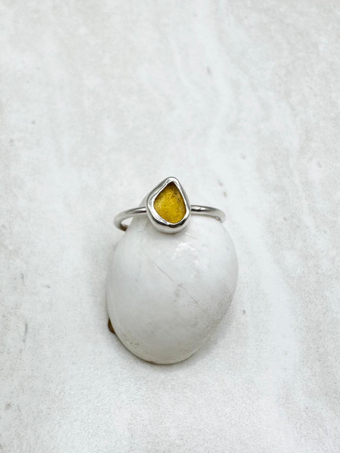 Yellow Seaglass Ring Silver - N