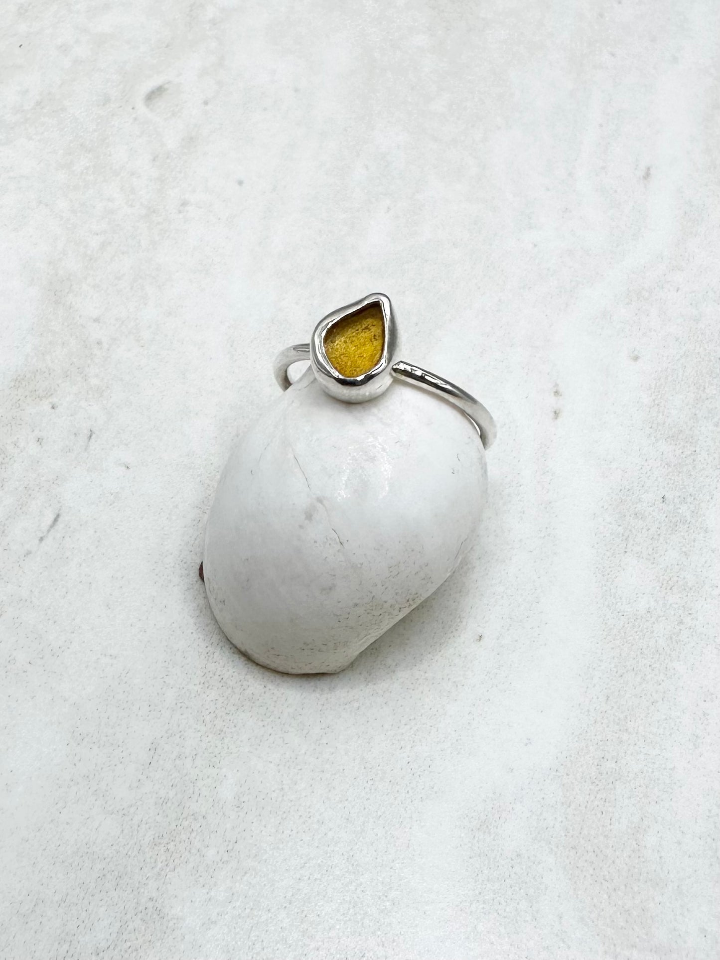 Yellow Seaglass Ring Silver - N
