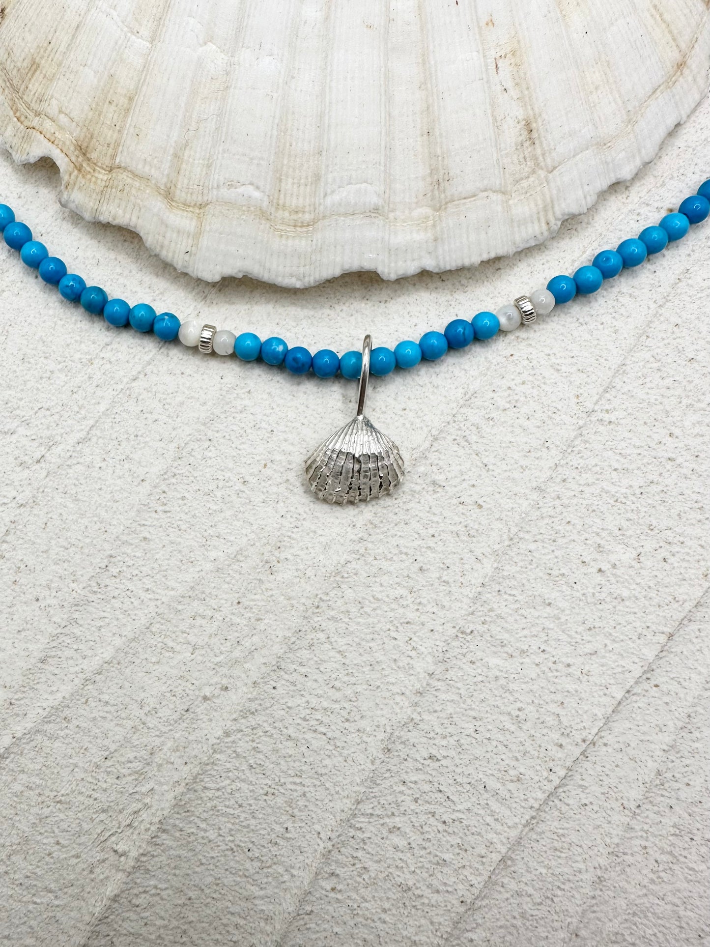 Howlite/Mother of Pearl Necklace