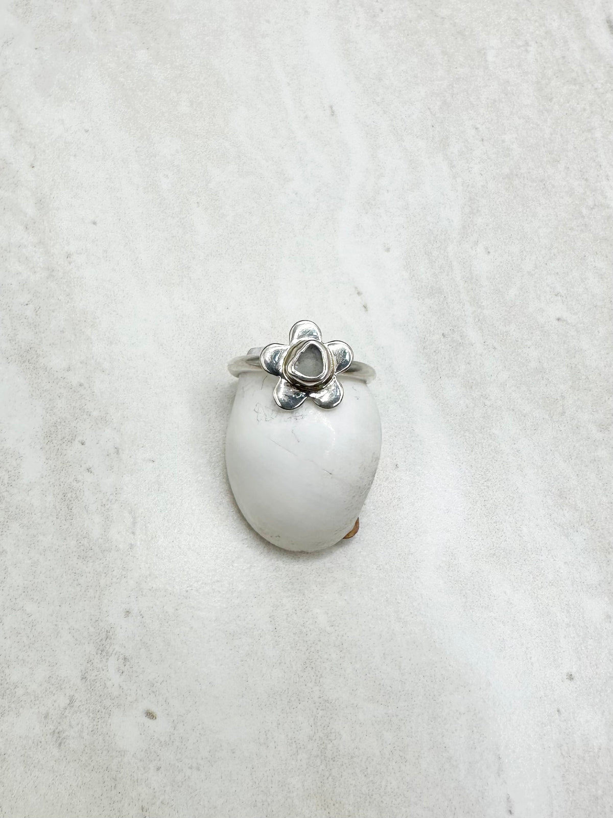 Light Blue Seaglass Flower Ring Silver - M