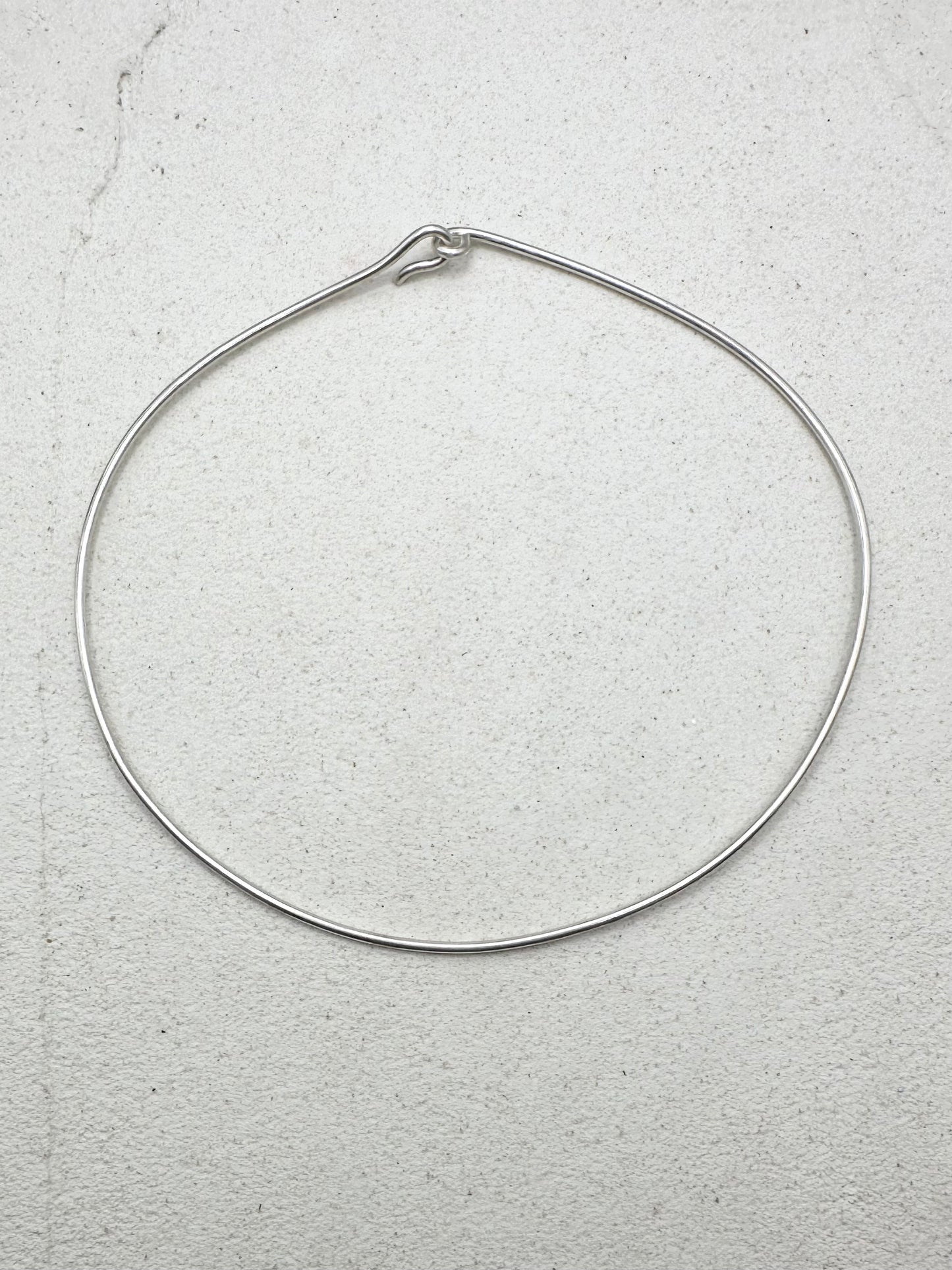 Hook Choker Necklace