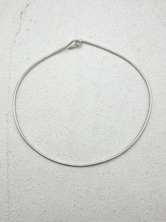 Hook Choker Necklace