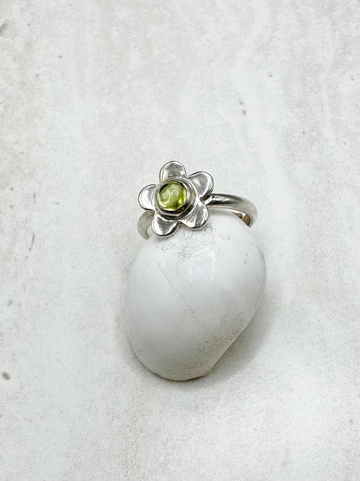 Peridot Flower Ring Silver