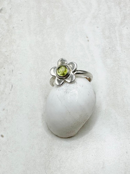Peridot Flower Ring Silver