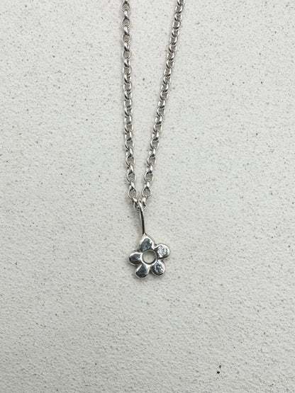 Mini Chunky Flower Pendant Silver & Aquamarine