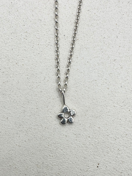 Mini Chunky Flower Pendant Silver & Aquamarine