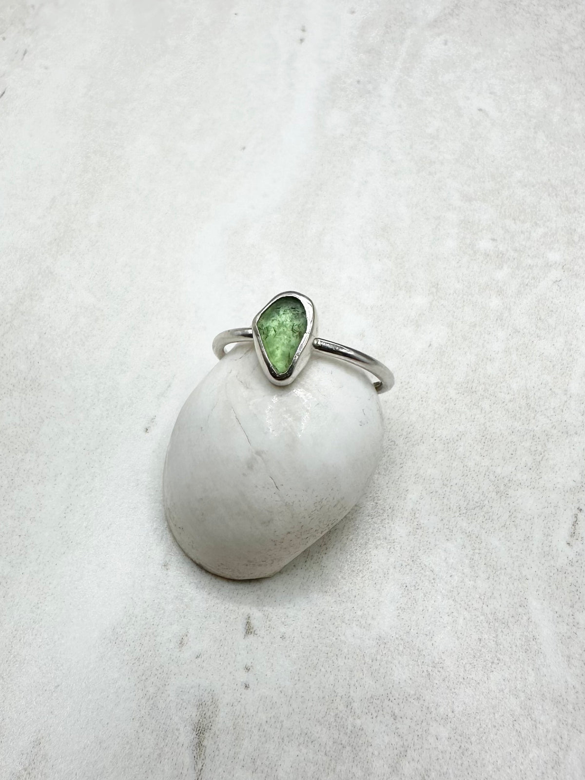 Green Seaglass Ring Silver - N