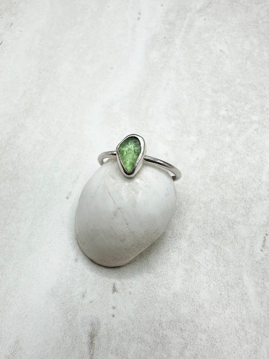 Green Seaglass Ring Silver - N