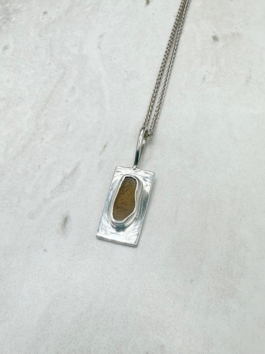 Amber Wayfinder Pendant Silver