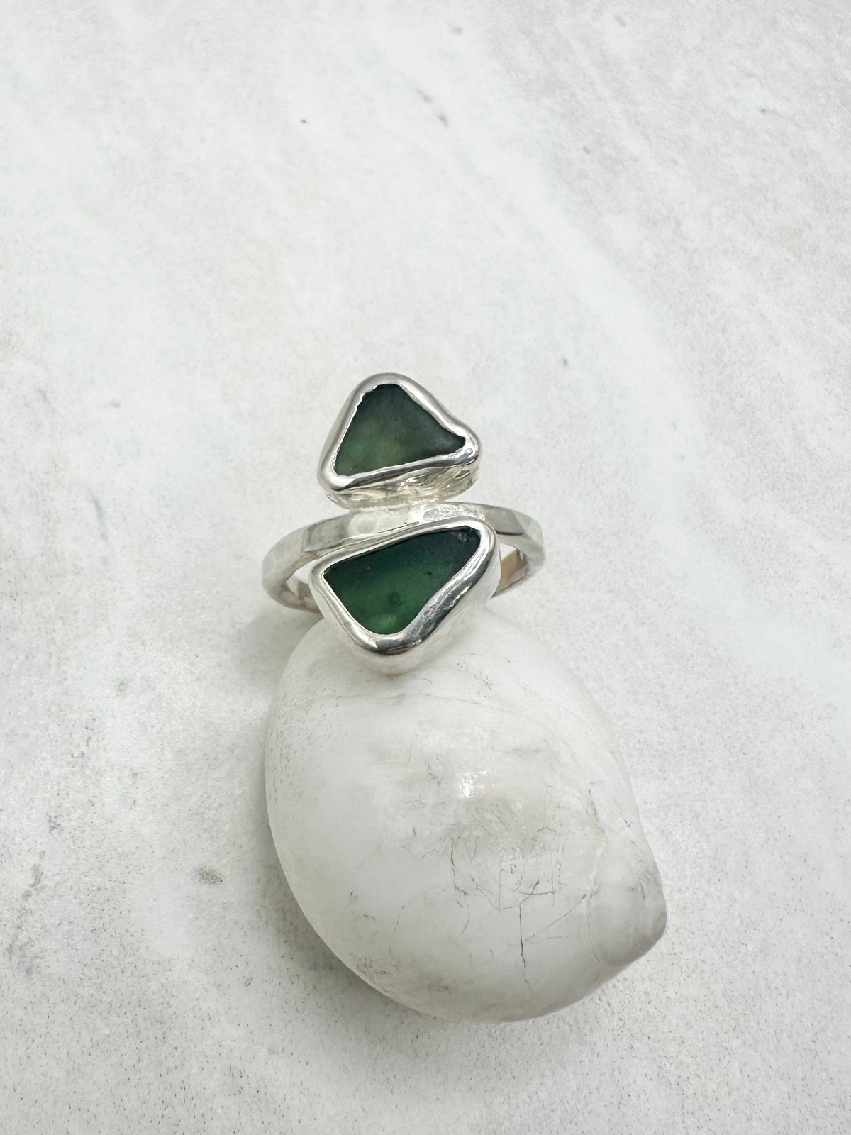 Green Seaglass Ring Silver - H