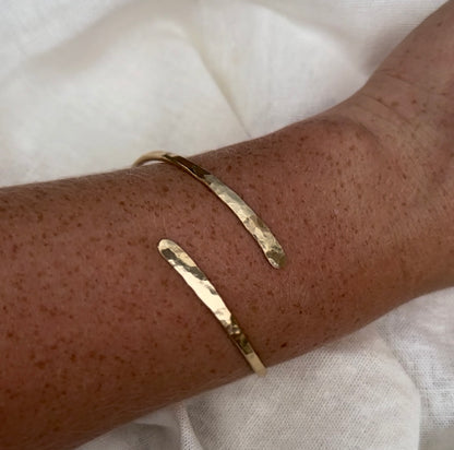 Gold Ocean Bangle